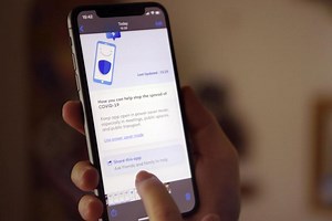 All foreign workers have to download and activate TraceTogether app by June 19: MOM