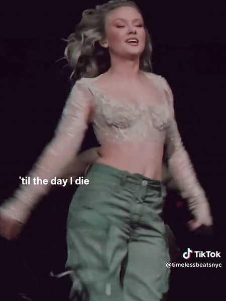 I will never forget you 🥹 #zaralarsson #mnek #livemusic #music #fyp #songswithlyrics @Zara Larsson @MNEK