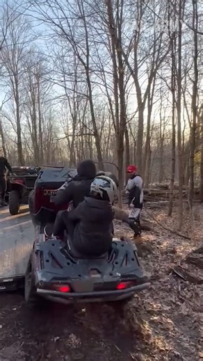 Loading and unloading 😂 #comedy #crash #failarmy #fail #funny