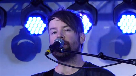 ‘American Idol’ David Cook Covers Bruce Springsteen at New Jersey Tour Stop (Video)