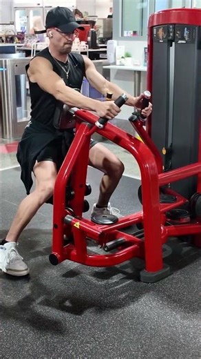 Seated Row Neutral Grip Pin Loaded Machine