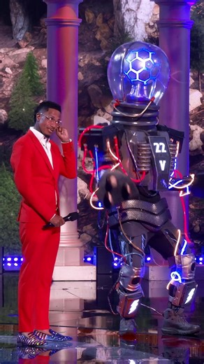 Uncle Jessie Revealed on The Masked Singer!