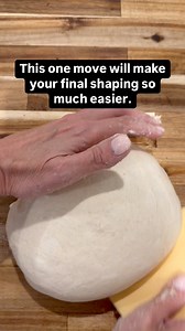 Why do we pre-shape our sourdough? Because right now, your dough is soft, relaxed, and just kind of… flopping around with no direction. Pre-shaping gives it structure ✨. It’s like a gentle wake-up call before the final shape—tightening up the gluten so your dough is easier to handle later on. In this reel, I’m using one of my favorite techniques. Just a super inexpensive plastic dough scraper in my right hand, guiding with my left ✋. I hold the scraper at an angle and push the dough underneath i
