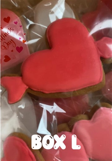 A big Valentine’s gift ❤️ 10 handmade ginger heart cookies, beautifully packed 🤍 For someone you truly love ✨ Limited premium Valentine’s box 📍 Netherlands 📩 Orders in Direct