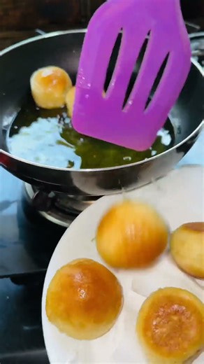 Mini Street-Style Cheese Burger | Cute Bite-Size Snack | Khatti Meethi Rasoi 🍔✨