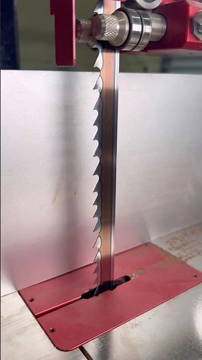 Timberwolf #resaw blade on the #bandsaw