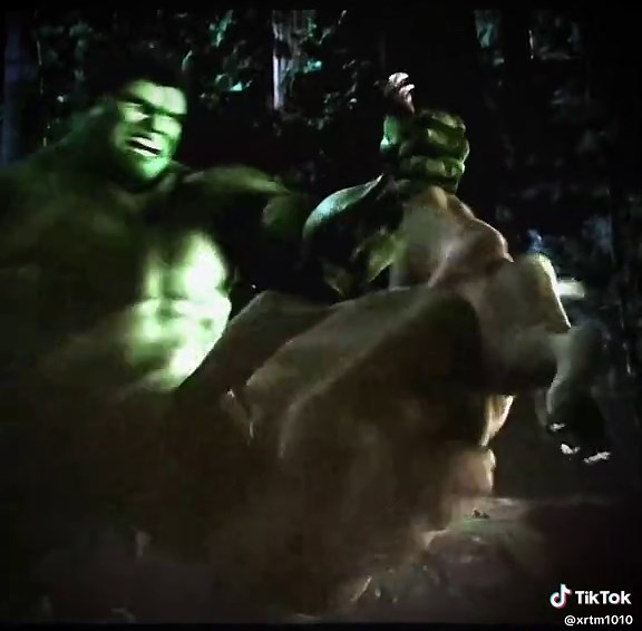 HULK DOGS SIZE 🔥😦 #fyp #viral #parati #hulksmash #hulk2003 #marvel #fyppppppppppppppppppppppp #fypviral #edit #hulkdogs #parati