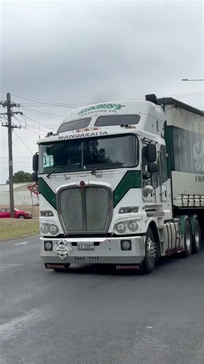 K200 Kenworth Canny Carrying Co