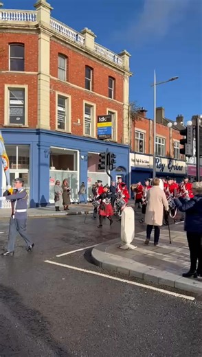 Privileged again to accompany Lisburn Branch Royal British Legion and lead the Lisburn Remembrance parade which this year went to St Paul's Church, the longest walk. It was great to see a good turnout of youth organisations as they will carry the torch in the future. Here is a short clip of the parade as it leaves the Cenotaph. We have other videos posted on our YouTube page from Friday night and today. Watch and subscribe to keep up to date. One more event to go next weekend to finish a memorab
