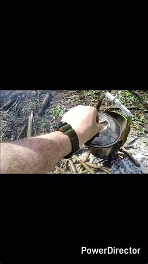 Bannock bread over an open fire #woodcraft #bushcraft #survival #camping