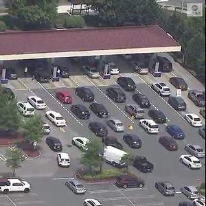 People waited in long lines outside gas stations amid fears of shortages after a cyberattack forced the shutdown of a major gas pipeline in the U.S. that supplies 45% of all fuel consumed on the East Coast. https://abcn.ws/3eB87Rd | ABC News