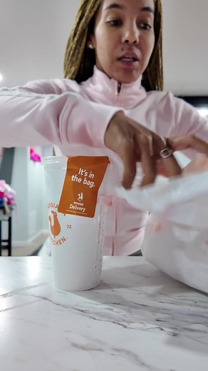 Kayla Kim Kay Tries Popeyes for the First Time