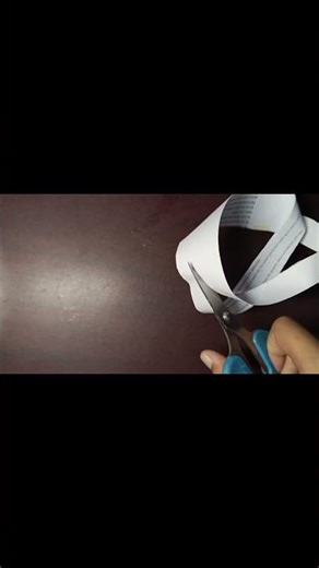 special features of mobius loop l