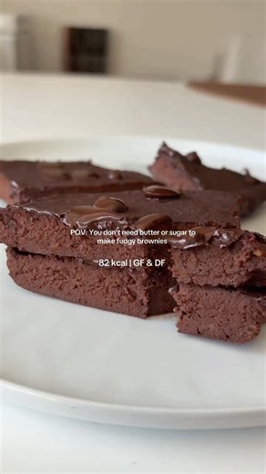 Fudgy applesauce brownies 😍 no sugar, butter, gluten and dairy 🔥