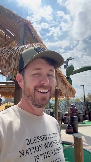 Who’s gonna be the mini golf champ? ⛳️ Comment below! #golf #mastersvoice | Master's Voice