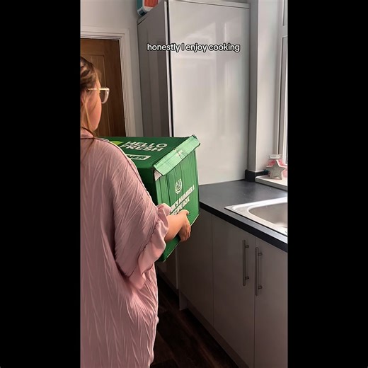 Try HelloFresh now with 50% off and get a fresh and delicious snack for free in every box. | HelloFresh