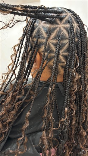 DAY 9 of 31 DAYS OF DBDN 💕 2026 is gonna be the year i pop off. that’s all folks. #dolledbydnicole #theedolldidit #detroitbraider #southfieldhairstylist | Danielle Nicole