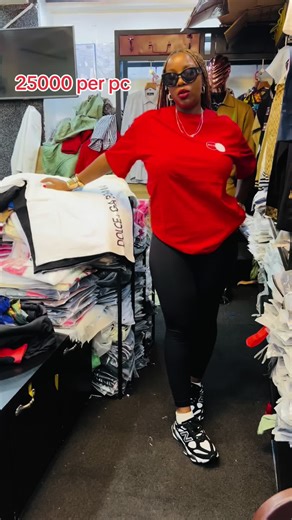 T-Shirt Fashion Trends for Businesswomen in 2023