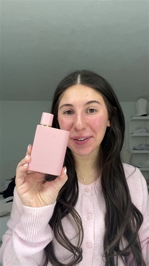 Burberry Her: Cherry & Whipped Cream Perfume Review