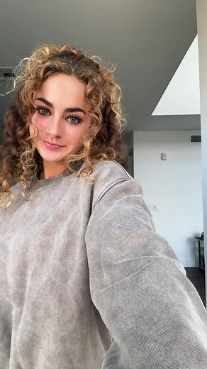 Claire Stone (@cclaire_bbear)’s videos with original sound - drizzy ✟