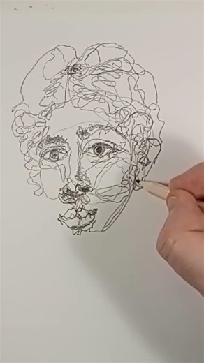 Drawing Without Lifting the Pencil – Classical Woman Portrait (Short)