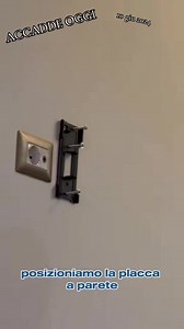 Installazione supporto TV a parete. Video completo su youtube: https://youtu.be/QvRJ0zgjtIo Vediamo in questo tutorial di meno 3min come installare un supporto TV a parete in pochi semplici passi Per in contattateci su Facebook, Youtube, Tiktok o via whatsapp al 3514584291 #accadeoggi #supportoTV #staffaperTV #faidate #homemade #televisione #installazioneTV #tuttofare #tuttofarediquartiere #aggiustatutto #tutorial #tutorials #cataldisworld #cataldisword #cosedicasa #coseutiliperlacasa | Il tutto