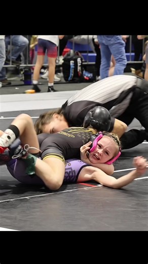 Sariah got the pin with Saturday night ride under 1 min! 🔥🔥 #wrestling #wrestle #sportsskillstiktokcontest #sport