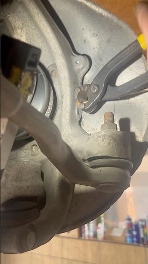 ABS sensor removal Audi A4 b8 #audi #a4 #car #mechanic