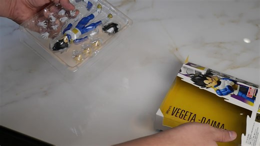 Watch Unboxing, checking out what is included, review for Vegeta on Amazon Live