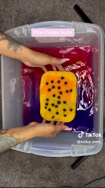 ✨Ninth Video✨Pink Purple Suds 🩷💜🫧🫧🫧 Products : Recycled Dyed Fabuloso Scent Lavender🪻 and Recycled Dyed Ajax Floral Scent 🌺 • • • • #sudsy #sudsysponge #sudsysqueezing #spongesqueezing #spongeasmr #colorful #pink #purple #squeezingsponge #asmr #asmrcommunity #asmrsounds #asmrsoap #soapysponges #soap #soapyfoam #relax #calm #asmrtingles #asmrlisten #fyp #fypage #fypシ