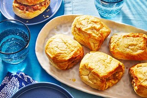 These 'Stuffed Beignets' Are A New Orleans Delicacy You've Got To Try