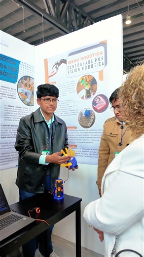 #VallejoPride 🏆 | Vallejito wins first place at the XXXIV Science Fair 😸🥇 #CCHVallejo