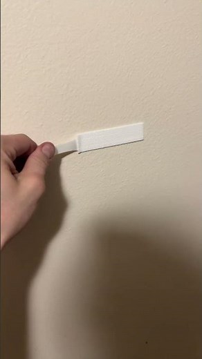 How to properly remove a command strip