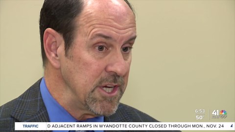 Kansas lawmakers aim to improve DMV wait times, especially in Johnson County