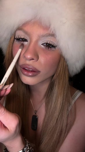 zwischen dem und smokey eye