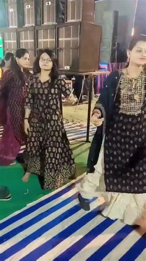 રાસગરબાની ફૂલ મોજ @prayagprajapatimehsana #shorts #shortsvideo #viralvideo #garba #ytshorts #viral