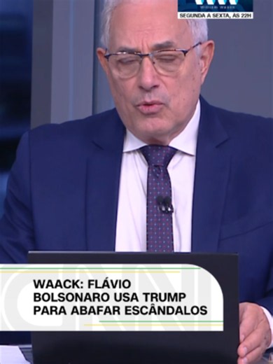 ANÁLISE WW O senador Flávio Bolsonaro (PL-RJ) se encontrou com o presidente dos Estados Unidos, Donald Trump, na tarde desta terça-feira (26). A reunião ocorreu no Salão Oval da Casa Branca, em Washington. Além de Flávio, a comitiva que acompanha o senador nos EUA divulgou uma foto em que o parlamentar e Trump aparecem ao lado de Eduardo Bolsonaro e Paulo Figueiredo. Para o âncora da CNN Brasil William Waack, atrelar o Brasil a Trump, como Flávio e seu irmão sugerem, não é só um erro estratégico