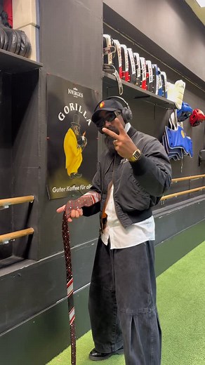 Master.FunkySoul aKa Dr.Feelgood on Instagram: "KRAWATTE BINDEN LERNEN IN WENIGEN SEKUNDEN !!!  #krawatte #lifestyle #elegant #fyp #viral"