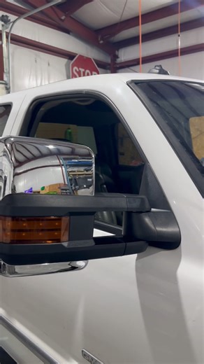 Watch Mounted easy. Look good on Amazon Live