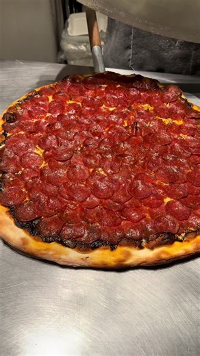 Elevated Pepperoni Pizza Recipe with Garlic