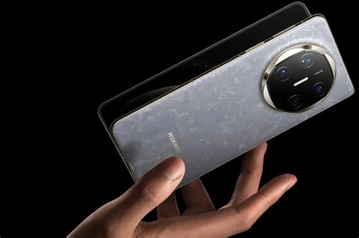 Why You Shouldn’t Buy a Foldable Smartphone