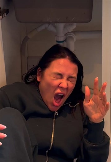 Broken sink prank 😂