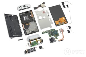 Nintendo Switch OLED Gets Its Own Teardown Treatment