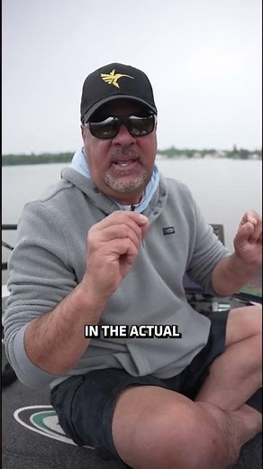 Easy to use with built-in LakeMaster, that's the #Humminbird XPLORE Series of Fish Finders 🤘