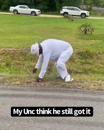 Unc think he still got it 🤣🤣 #shorts