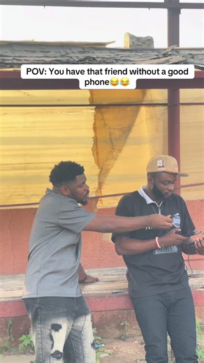 Dealing with a Friend's Bad Phone Experience