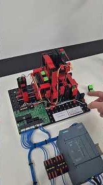 Learn PLC programming with Fischertechnik industrial models - 24V bending machine in action!