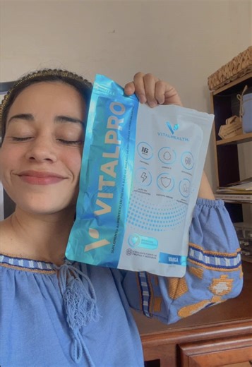 Cuidarnos por dentro es tan importante como lo que mostramos por fuera 💛 En este vídeo te cuento por qué he incorporado VitalPro de VitalHealth a mi rutina diaria y la importancia de elegir complementos que apoyen nuestra energía y bienestar general. Pequeños cambios pueden marcar una gran diferencia en cómo nos sentimos cada día. 💪✨ #vitalhealth #vitalpro #antioxidante #salud #saludybienestar