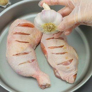 I added garlic to the chicken and the result is delicious! | Cookery Recipes