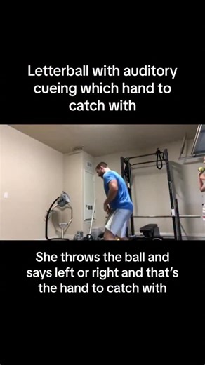🎧👀🖐️ Brain Body in action! Here’s an auditory cueing drill with the letter ball: ➡️ Partner throws the ball & calls “LEFT” or “RIGHT.” ➡️ You must listen, react, and catch with that hand. ➡️ Bonus: Call out the letter you see on the ball! This stacks auditory processing reaction time coordination → firing up your brain and nervous system. 🧠⚡️ 👉 Try it with a partner and feel the cognitive challenge kick in. Save this for your next brain-based training session! . #movewithapurpose #braintrai